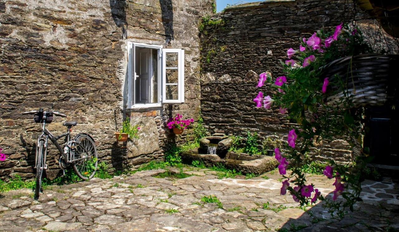 O Pazo Da Briona Arzua Exterior photo